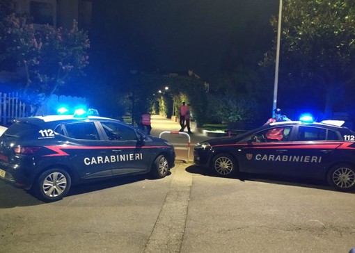 Droga pronta a essere spacciata nelle tasche e a casa: 18enne albenganese arrestato dai Carabinieri a Finale Droga pronta a essere spacciata nelle tasche e a casa: 18enne albenganese arrestato dai Carabinieri a Finale
