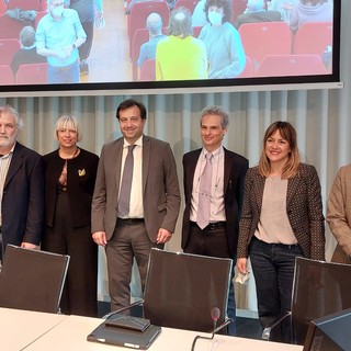 Savona punta al regolamento dei beni comuni coinvolgendo i cittadini. Sindaco Russo: "Abbiamo bisogno di ripartire con una qualità urbana più elevata, siamo molto in basso" (FOTO E VIDEO)