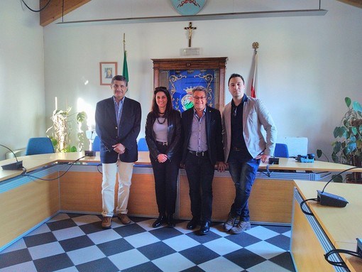 Pietra Ligure, il sindaco si ammala e salta il Consiglio comunale Pietra Ligure, il sindaco si ammala e salta il Consiglio comunale