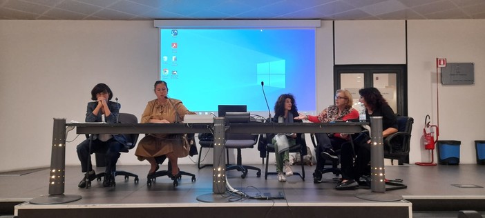 I consultori familiari, Cirone: “Nella nostra Asl sono 10, ne sono previsti altri con le case di Comunità” I consultori familiari, Cirone: “Nella nostra Asl sono 10, ne sono previsti altri con le case di Comunità”