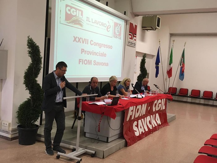 Congresso Fiom, futuro industrie savonesi, il segretario Mandraccia: "Siamo in presenza di una vera e propria vertenza Savona"