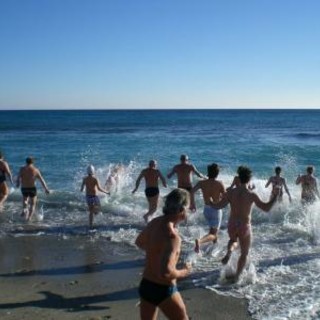 Domenica a Celle Ligure cimento invernale e carnevale