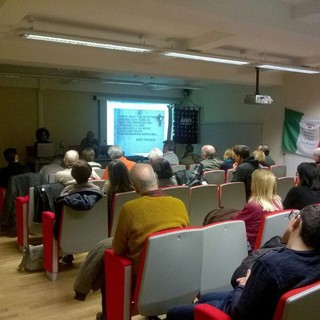 Cairo, un pubblico attento ha presenziato alla conferenza "Letteratura e Resistenza: scrittori, pagine, idee"