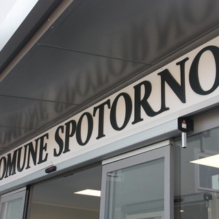 Spotorno, nei prossimi mesi incontri pubblici per il futuro rigassificatore. Dalla minoranza richieste di confronto