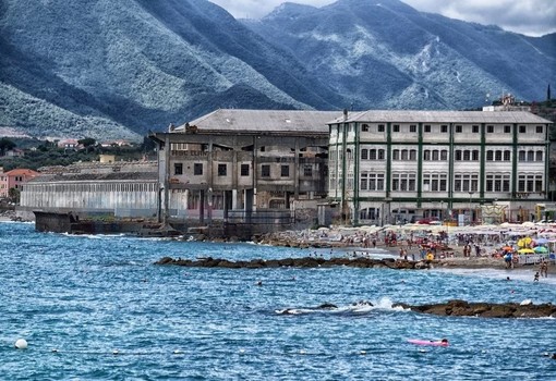 Pietra, Carrara sul futuro degli ex cantieri navali: "Meno opere e cemento, più servizi e spazi pubblici"