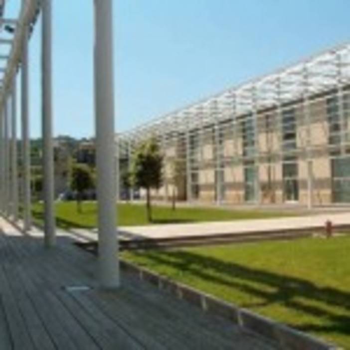 Viaggi immaginari sull'autostrada che non c'è (ma che già costa) Viaggi immaginari sull'autostrada che non c'è (ma che già costa)