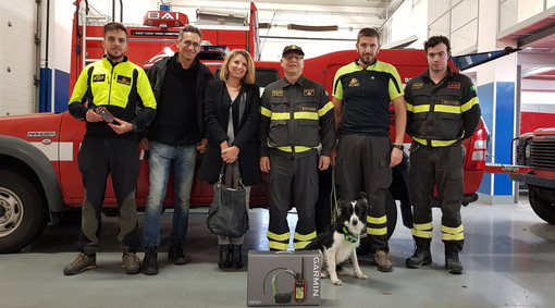 Finale, consegnata ai vigili del fuoco l'attrezzatura acquistata grazie l'iniziativa "Per non dimenticare"