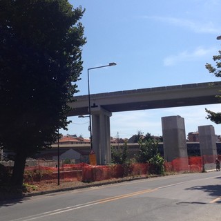 Savona, un accordo tra Comune e Autorità Portuale per asfaltare le strade percorse dai mezzi pesanti diretti al porto