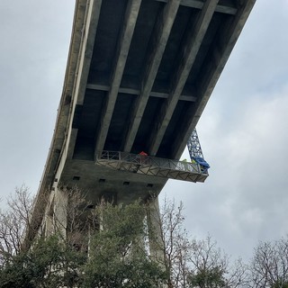 Viadotto Sanda a Celle, ulteriori interventi ispettivi di Autostrade: carroponte al lavoro (FOTO)