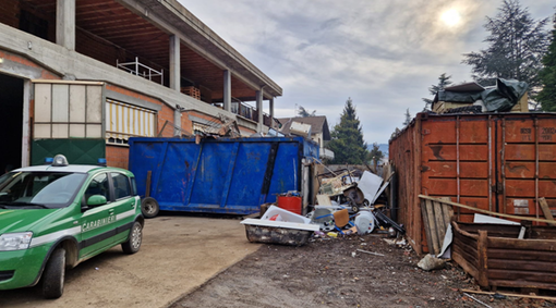 Gestione illecita di rifiuti in Val Bormida, sequestrato un capannone a Millesimo