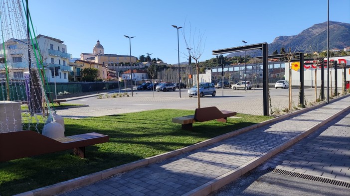 Chiarimenti sull'ammissibilità dei parcheggi a servizio del Conad in zona Vignasse: Nuova Grande Loano presenta interpellanza