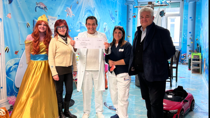 La solidarietà dei savonesi arriva in corsia: da Ascom e Confcommercio una donazione alla Pediatria del San Paolo La solidarietà dei savonesi arriva in corsia: da Ascom e Confcommercio una donazione alla Pediatria del San Paolo