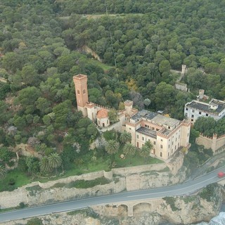 Il Castello Borelli a Borghetto sarà venduto ai Russi come albergo a 5 stelle Il Castello Borelli a Borghetto sarà venduto ai Russi come albergo a 5 stelle