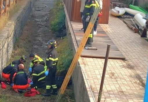 Albissola Marina, infortunio sul lavoro in uno stabilimento balneare: soccorsi mobilitati Albissola Marina, infortunio sul lavoro in uno stabilimento balneare: soccorsi mobilitati