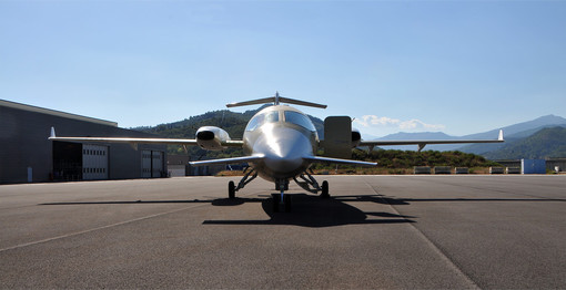 Piaggio Aerospace: in volo il primo aereo prodotto nel nuovo stabilimento di Villanova d’Albenga (FOTO) Piaggio Aerospace: in volo il primo aereo prodotto nel nuovo stabilimento di Villanova d’Albenga (FOTO)
