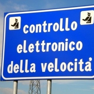 Autovelox: se non è segnalato un chilometro prima la multa può essere annullata