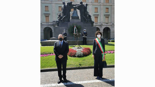 Savona, il sindaco Caprioglio e il Prefetto Cananà ricordano le vittime del terrorismo Savona, il sindaco Caprioglio e il Prefetto Cananà ricordano le vittime del terrorismo