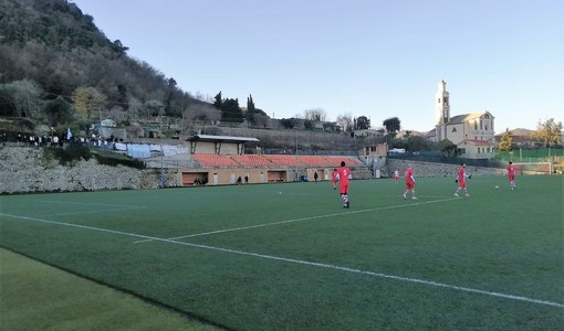 Noli, le tribune del "Mazzucco" saranno intitolate alla storica bandiera della Nolese Beppe Pisano