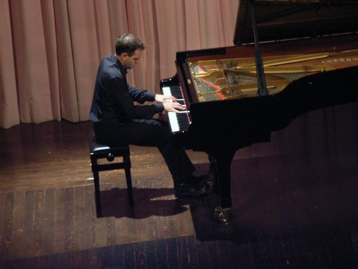 Alassio: domani sera per "Liguria in musica" concerto per due pianoforti