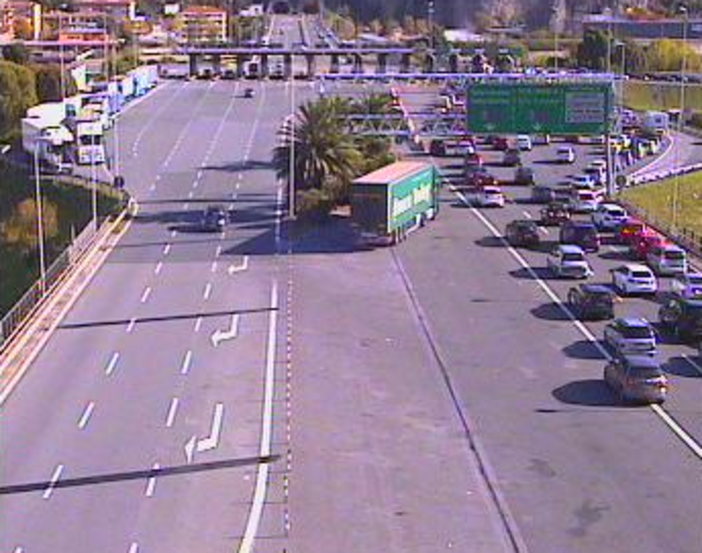 Francia: divieto di transito in autostrada ai veicoli oltre le 7.5 tonnellate Francia: divieto di transito in autostrada ai veicoli oltre le 7.5 tonnellate