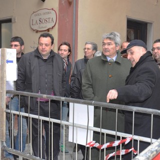 Laigueglia: visita del sottosegretario Castelli sul cantiere dell'Aurelia