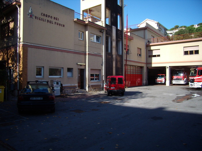Vigili del fuoco, ad Albenga chiuse due camerate e la palestra. Casella (Avs): "Restituire la caserma nella sua interezza agli operatori"