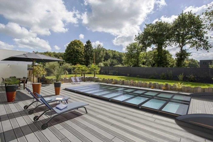 Coperture per piscina: il successo delle soluzioni motorizzate Coperture per piscina: il successo delle soluzioni motorizzate