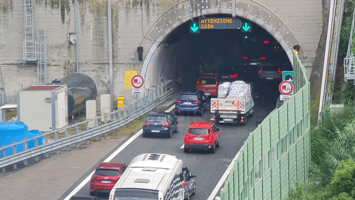 La pioggia anticipa il controesodo di fine agosto: code e rallentamenti in autostrada verso Piemonte e Lombardia