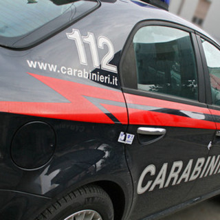 Si invaghisce di una ragazza conosciuta online, 40enne picchiato brutalmente e rapinato al primo appuntamento