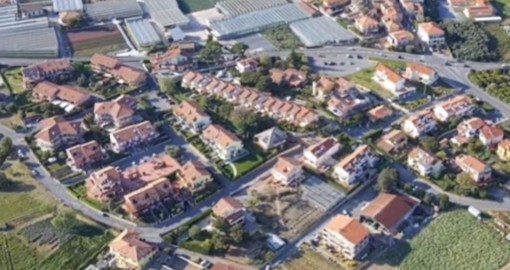 Nuovo defibrillatore a Campochiesa d’Albenga: acquistato grazie alle donazioni dei residenti