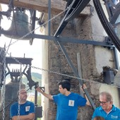 La magia del suono delle campane: viaggio sulla torre della chiesa di San Giovanni Battista a Vado (FOTO E VIDEO)