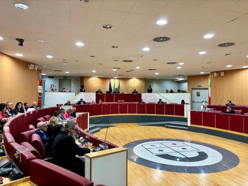 Mozione di sfiducia a Toti, in Consiglio regionale le sue parole in una lettera: "Odiate i progetti in quanto unità di misura della vostra incapacità" Mozione di sfiducia a Toti, in Consiglio regionale le sue parole in una lettera: "Odiate i progetti in quanto unità di misura della vostra incapacità"