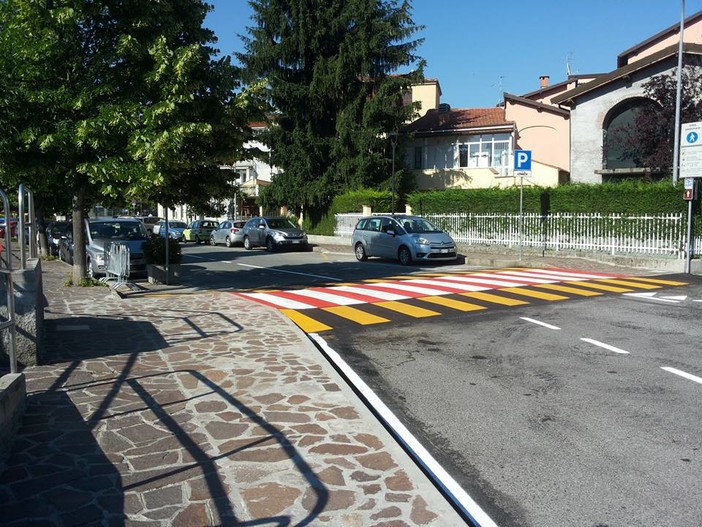 Carcare, nuovo attraversamento pedonale rialzato ed estensione del marciapiede in via Maestri del Lavoro Carcare, nuovo attraversamento pedonale rialzato ed estensione del marciapiede in via Maestri del Lavoro