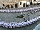 Albenga, successo di partecipazioni per la Cena in Bianco organizzata dall’associazione Vecchia Albenga e dal Comune