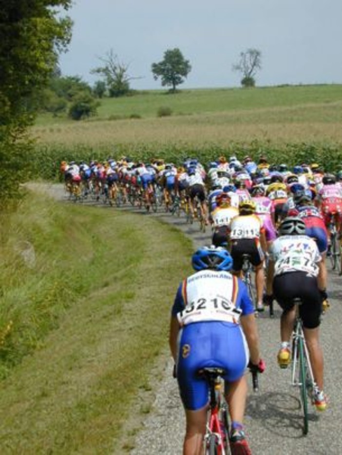 Albenga: ciclismo, l'impresa di Tarello