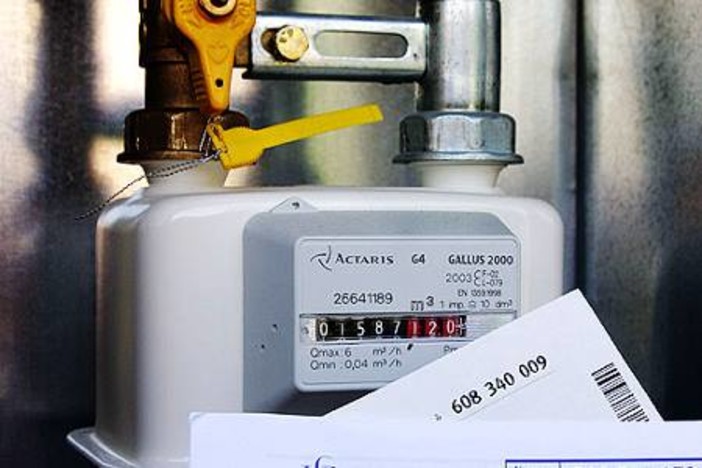 "Strani" accrediti nella bolletta dell'acqua: la contestazione dei cittadini più "attenti"