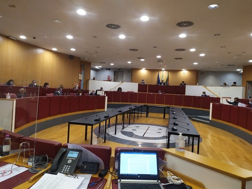 Regione, approvati all'unanimità gli ordini del giorno sui risarcimenti di Aspi per il crollo del ponte Morandi Regione, approvati all'unanimità gli ordini del giorno sui risarcimenti di Aspi per il crollo del ponte Morandi