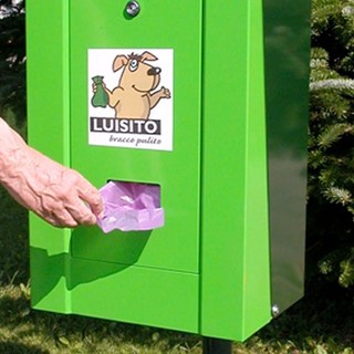 A Tovo San Giacomo arrivano cinque nuovi contenitori per deiezioni canine A Tovo San Giacomo arrivano cinque nuovi contenitori per deiezioni canine