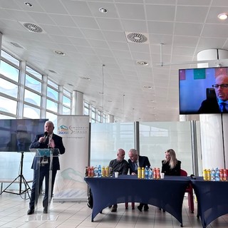 Savona, convegno annuale del Consorzio Obiettivo Spiagge: "Pronti a migliorare l'offerta e a fronteggiare nuove sfide" Savona, convegno annuale del Consorzio Obiettivo Spiagge: "Pronti a migliorare l'offerta e a fronteggiare nuove sfide"