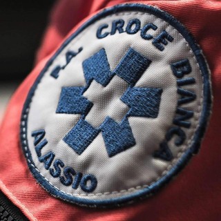 Laigueglia, scontro tra auto e moto, centauro in codice rosso al santa Corona