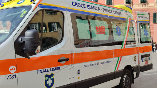 Finale, pedone investito da un'auto lungo l'Aurelia all'attraversamento di via Caviglia