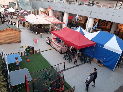 Buon compleanno Molo 8.44 tra shopping, street food e pane e Nutella