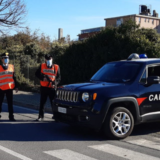 Sotto controllo da giorni, sorpreso dai carabinieri a spacciare: in manette un 23enne di Toirano