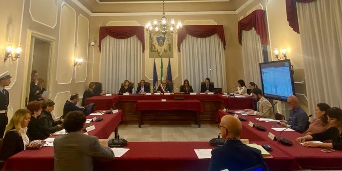 Consiglio comunale ad Alassio: approvata la delibera che porterà a riavere il cinema