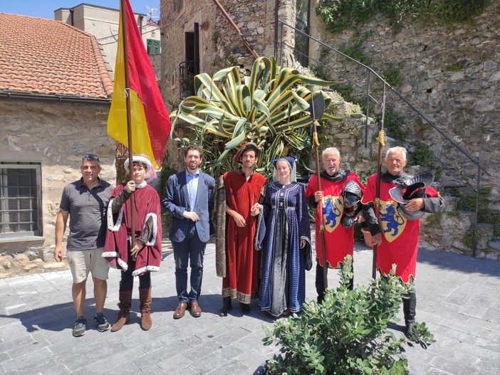 Zuccarello, uno studio di importanti esperti ha identificato con certezza i resti di Ilaria del Carretto a Lucca Zuccarello, uno studio di importanti esperti ha identificato con certezza i resti di Ilaria del Carretto a Lucca