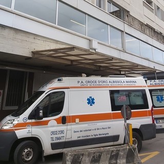 Albisola, investimento pedonale lungo la via Aurelia: codice rosso al San Paolo
