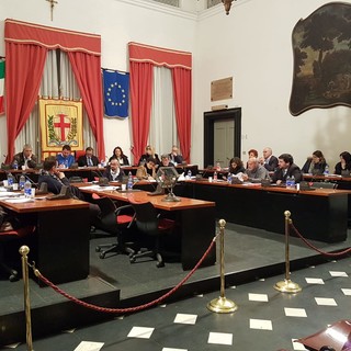 Albenga, cittadinanza onoraria alla senatrice Liliana Segre: il Consiglio comunale approva all'unanimità l'ordine del giorno