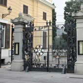 Savona, pareti deformate e pannelli che si staccano alla chiesa del cimitero di Zinola, il Comune affida i lavori Savona, pareti deformate e pannelli che si staccano alla chiesa del cimitero di Zinola, il Comune affida i lavori