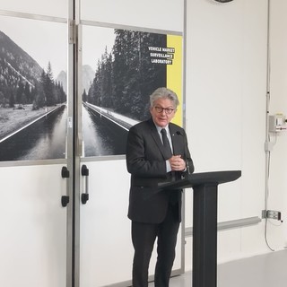 Il Commissario Breton visita l’Italia e la Slovenia per discutere di difesa e sostegno al settore industriale