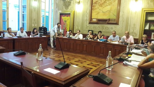 Scende la tassa sui rifiuti: approvato il bilancio di previsione 2015-2017 del Comune di Finale Ligure